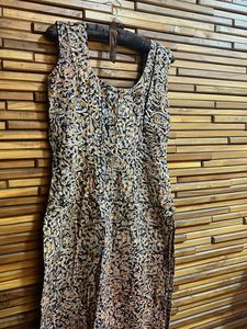 Printed Sleeveless Kurti