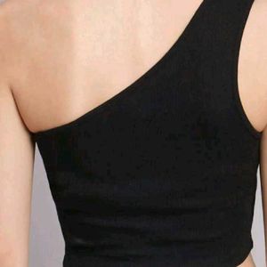 Chic Black One-Shoulder Crop Top