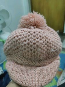 Cute Knitted Beanie with Pom Po