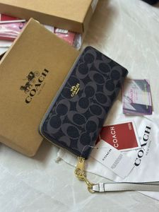 Coach Wallet- Og