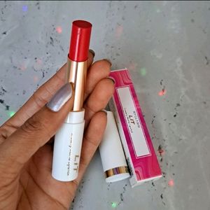 Myglamm Lit Creamy Matt Lipstick Bloody Marry