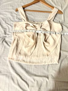 Beautiful Top With Bow Details