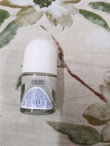 Lakme Sunscreen &amp; Nivea Deodorant Bundle