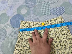 Cute yellow Cotton blend nicker for 2-4 years girl