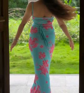 Floral sleeveless maxi dress