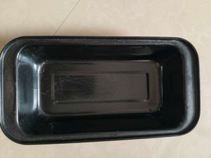 Black non stick cake tray