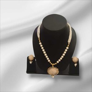 Pearl Necklace Set