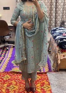 Beautiful Sage Green Kurta Set 🔥