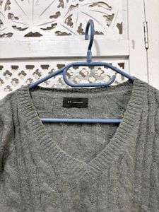 Gray Knit V-Neck Sweater B