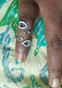 GIVA Oxidised Silver Toe Rings