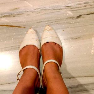 Used White Flat Sandal