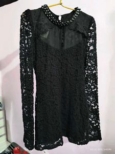 🖤 Elegant Black Lace Dress – Excellent Condition