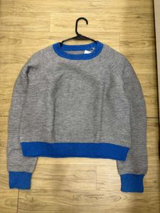 Stylish Grey Knit Sweater Top - M/L