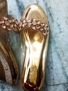 D &amp; Y Heel SANDALS FOR WOMEN AND GIRLS ♥️