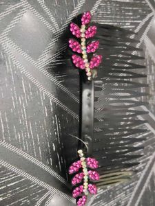 Rhinestone Leaf Hair Clip