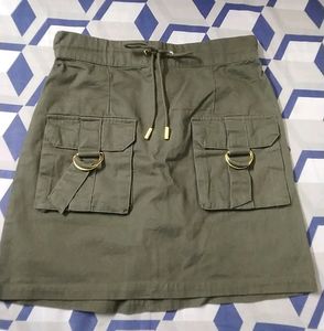 Price Drop 🚨Trendy Skirt