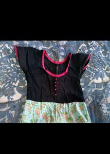 4 Kurties Like New