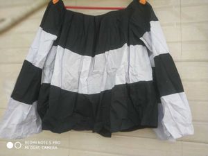 Black&amp;of white Cape Style Top