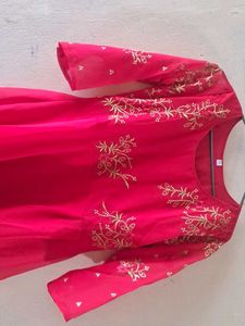 Elegant Red Embroidered Kurta