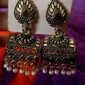 sBeautiful Oxidised Golden Earrings ☺️