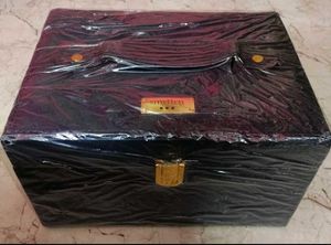 Smytten Makeup Storage Box