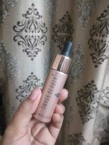 Swiss Beauty Highlighter With branded Nail Polish