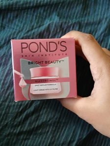 Ponds Bright Beauty light creme with UV filter