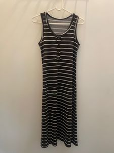Black And White One Piece Dress 3/4th Length Size