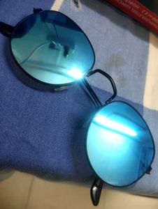 Mirrored Round Sunglasses