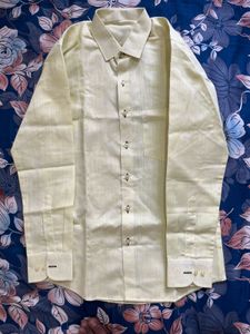 Vintage Yellow Long Sleeve Button-Up