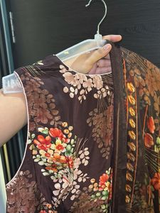 Floral Kurta Set &amp; Dupatta Inside Margin