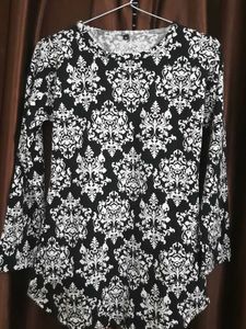 Black And White Printed Top For Winters