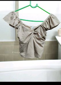 SSS Front Knot Top