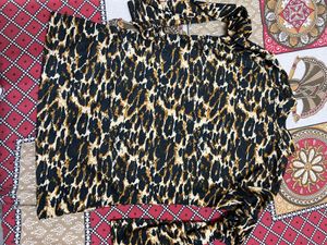 Beige &amp;b lack Animal Print