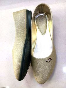 Golden Sparkling Bellies For Women..Size-41....25-26cm..