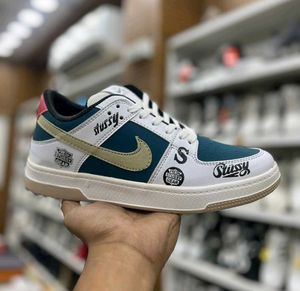 Nike x Stussy Dunk Low