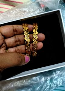 Gold Bangle Set