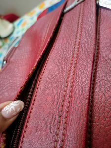 Maroon Handbag👜🌹