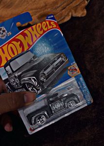 Hot Wheels - Black Truck