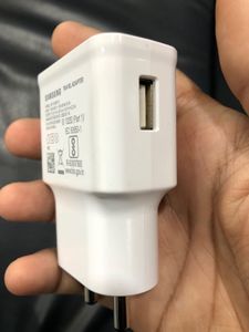 Samsung EP-TA200 V1 Travel Adapter