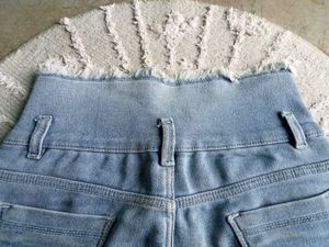 Frayed Hem Denim Jeans