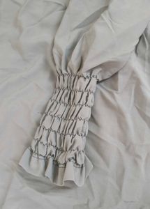 women abaya with hijaab