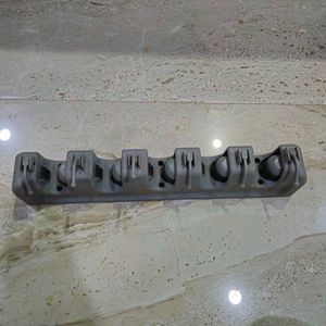 Broom &amp; Mop Holder - Plastic, 5 Slots