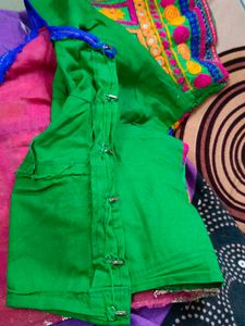 🛍️Embroidered Blouses - Set of 3⭐⭐