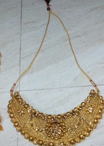 Women&#39;s Choker Necklace &amp; Maang Tika