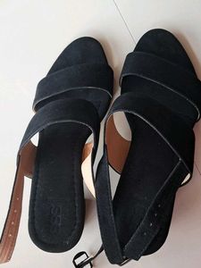 Black Block Heel Sandal ( NO BOX )