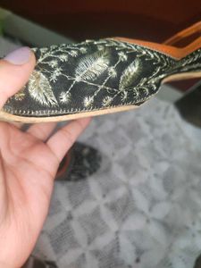 Sandals &amp; Ethnic Juttis