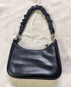 Chic Black Shoulder Bag