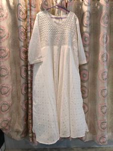 Elegant White Embroidered Kurta