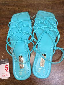 Flats for girls| Sandals| Stylish Flats| Modern Sandals| Footwear For Girls